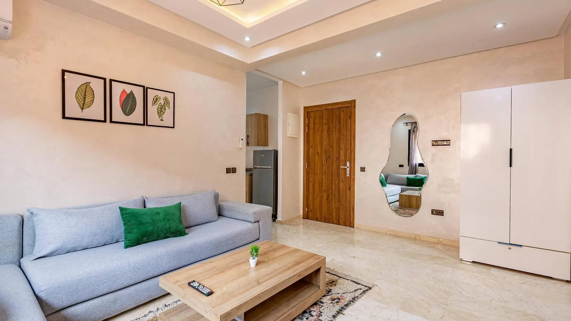 Chic & Cosy Appart Au Centre Ville - 100 % Equipe Marrakesh 0*,